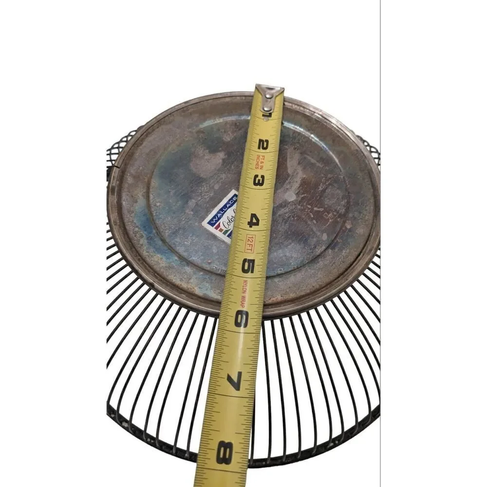 Midcentury Round Wire Fruit Bowl with Atomic‎ Green Wallace Wired Atomic Bowl